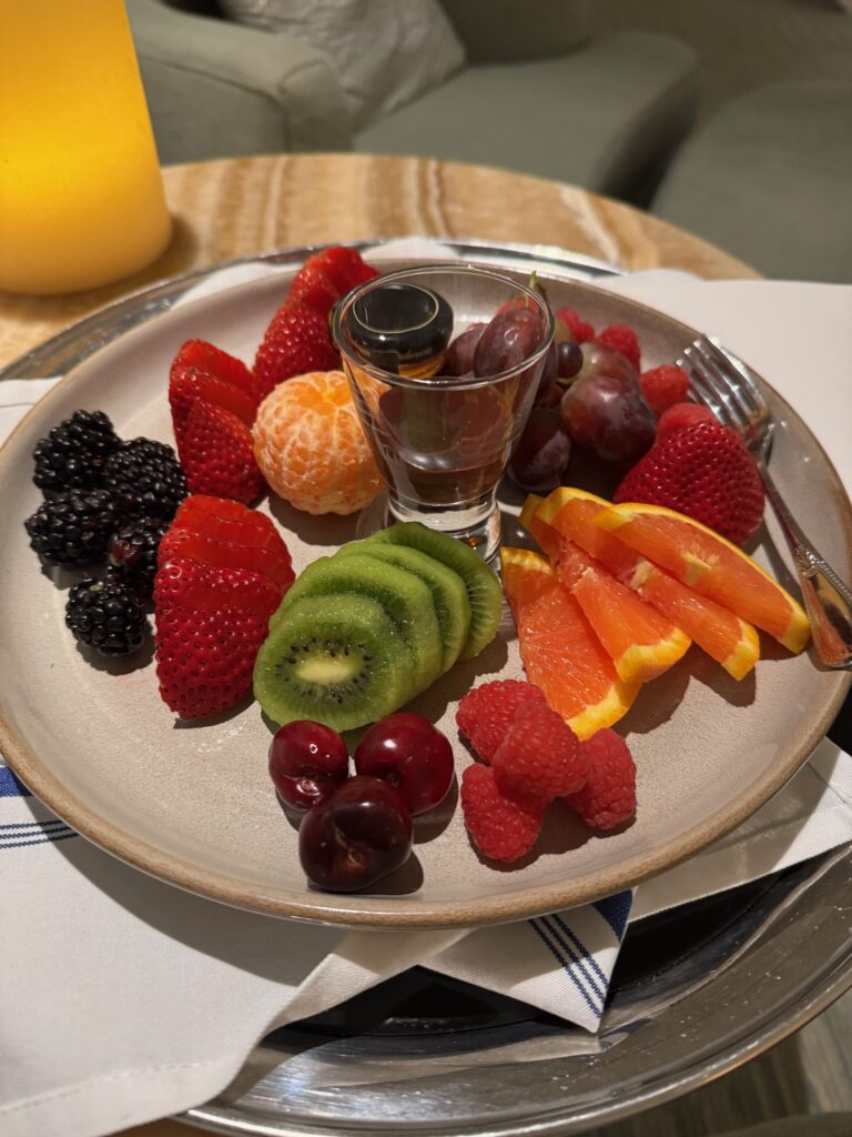 Fruit plate surprise
